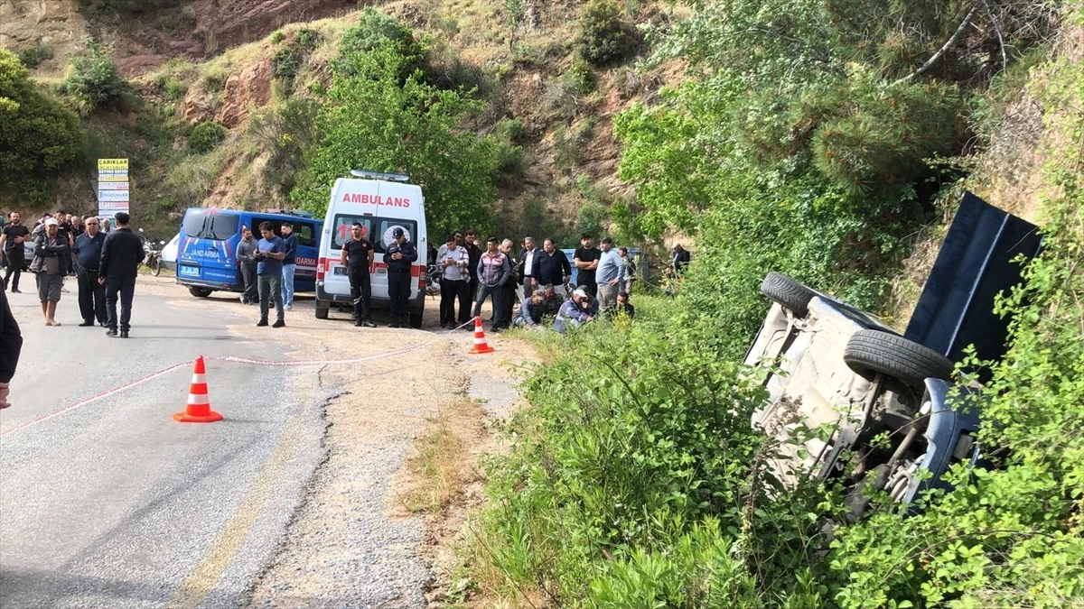 Aydın'ın Germencik ilçesinde otomobil devrildi: 1 ölü, 1 yaralı