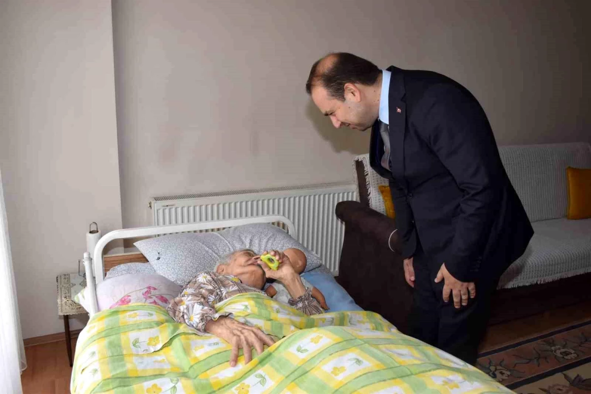 Aydın İl Sağlık Müdürü Evde Sağlık Hizmetleri Hastalarını Ziyaret Ediyor