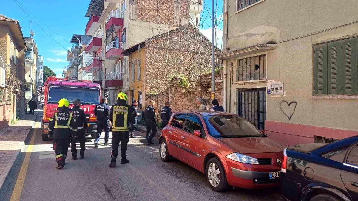 Aydın'da Metruk Evde Yangın İhbarı