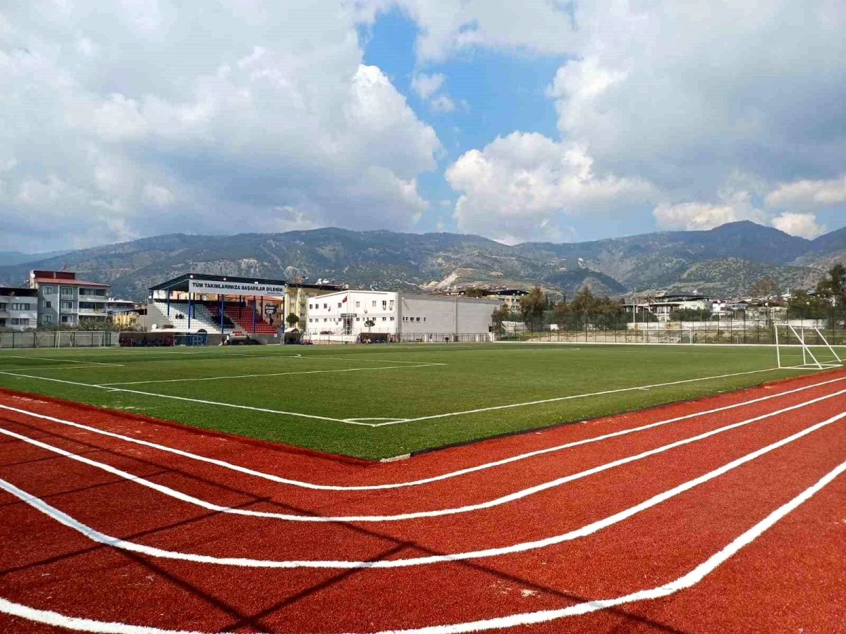 Buharkent Sentetik Futbol Sahası'nda Bakım ve Onarım Tamamlandı